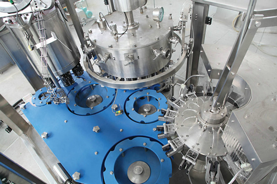 planta carbonatada elétrica da máquina de enchimento da bebida 0.5L, 18000 BPH 11KW